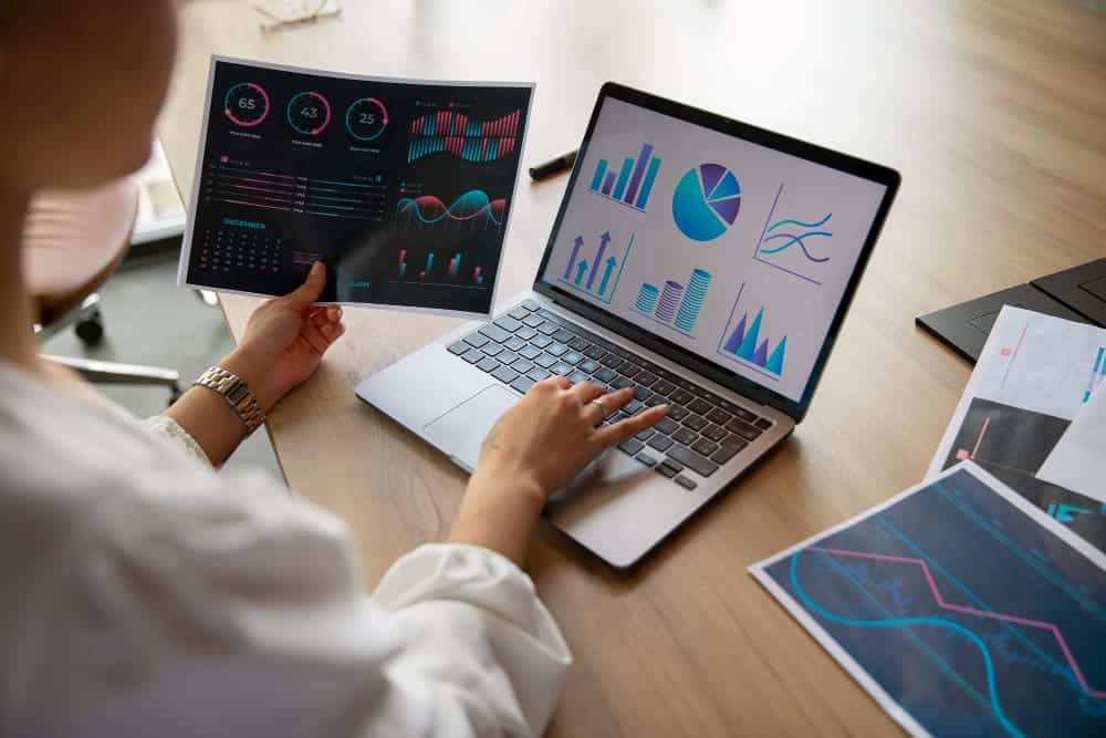 How to Use Data Analytics to Enhance Content Marketing Strategies