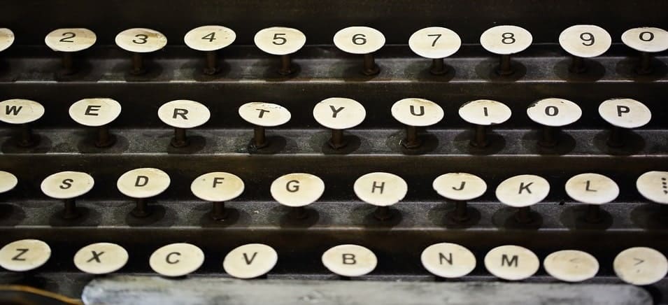 Image of typewriter (re copywriting)