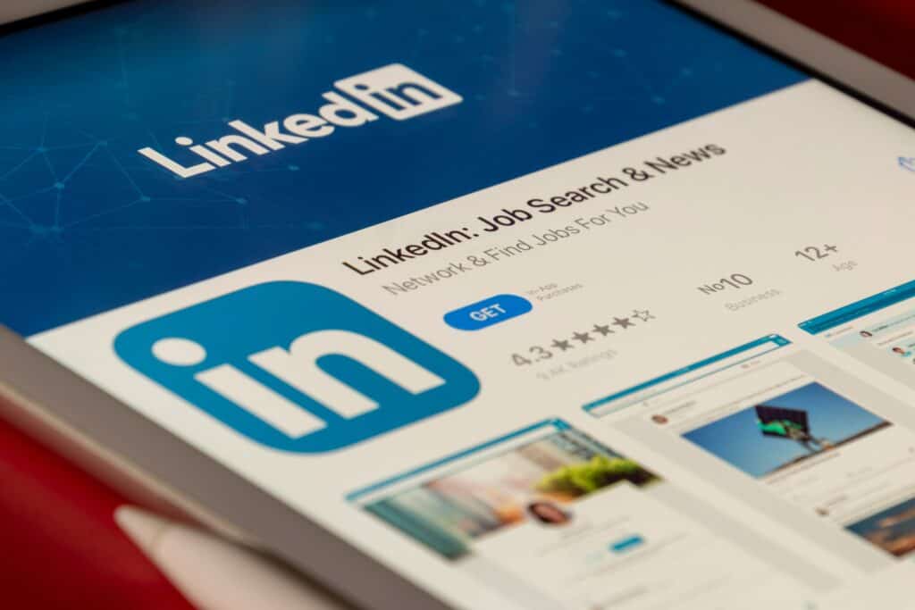 4 ways to use linkedin marketing to increase your brand awareness: a complete guide to linkedin