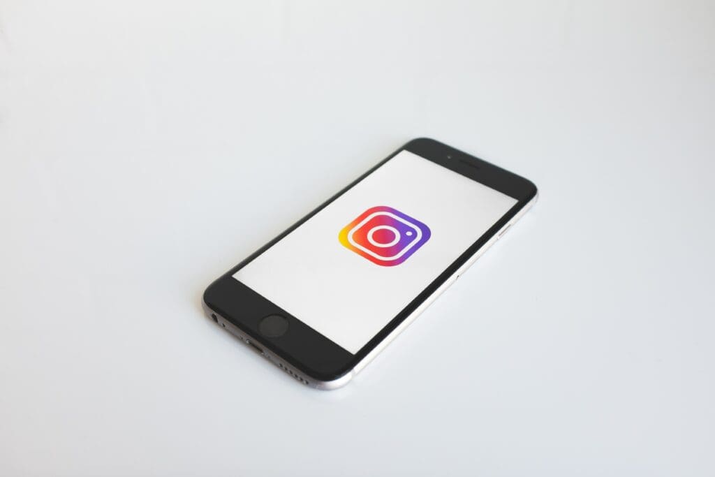 instagram guides