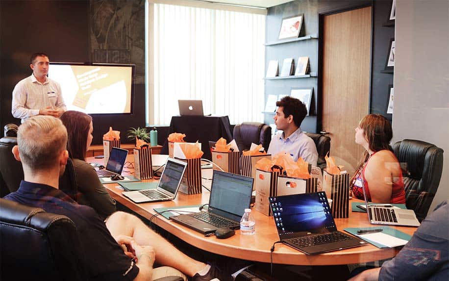 how to train your staff on AI tools